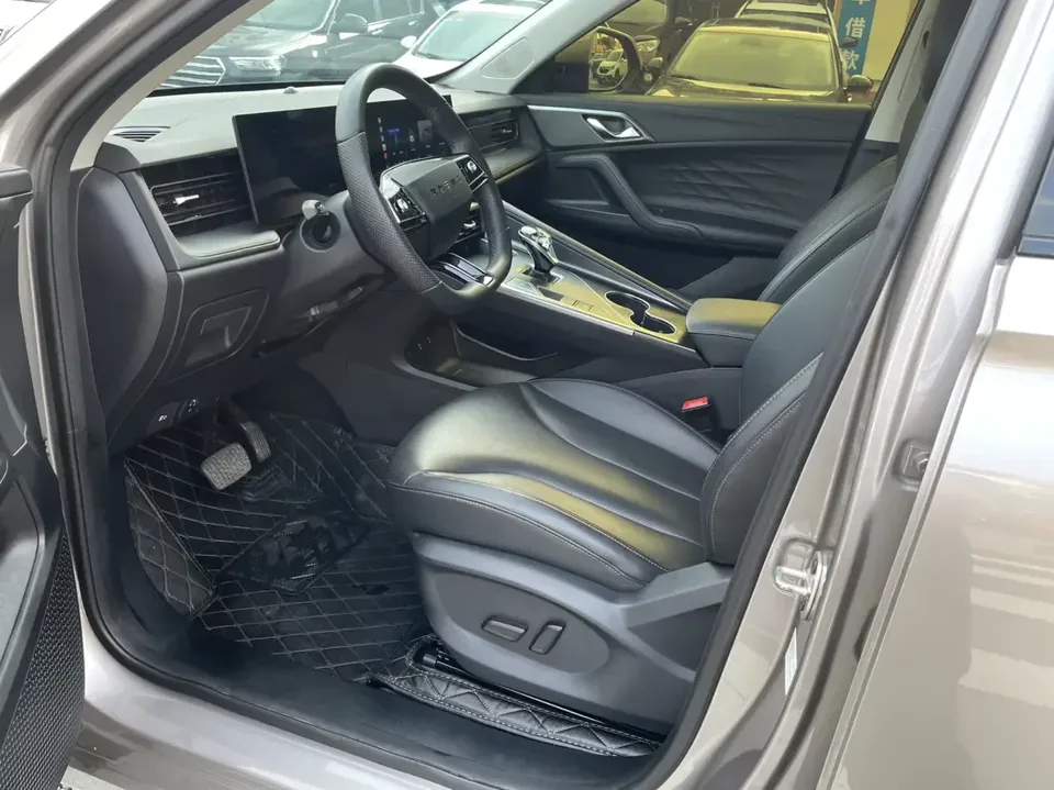 Roewe RX5 Roewe RX5 2023 Premium Slide Screen Edition 2024 — thumbnail 5