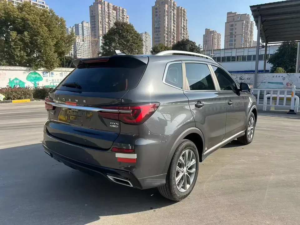 Roewe RX5 Roewe RX5 2023 PLUS 330TGI Automatic Trendsetting Smart Edition 2024 — thumbnail 2