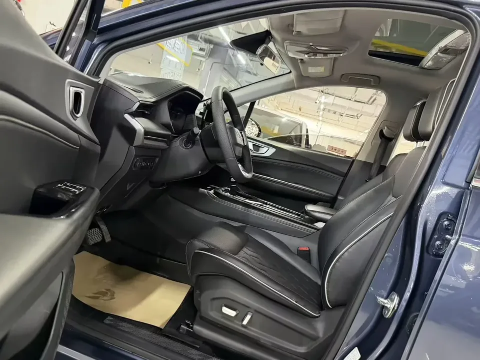 Wuling Jiachen Wuling Jiachen 2022 1.5T CVT Premium Flagship Model 2023 — thumbnail 5