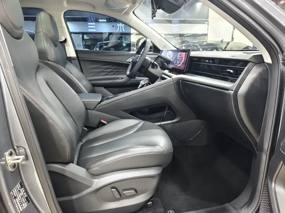 Roewe RX5 Roewe RX5 2023 Superior Edition 2024 — thumbnail 3