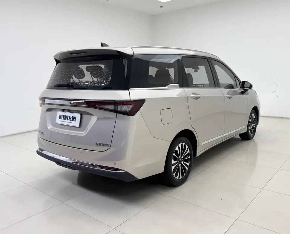 Wuling Jiachen Wuling Jiachen 2022 1.5T CVT Premium Flagship Model 2022 — миниатюра 2
