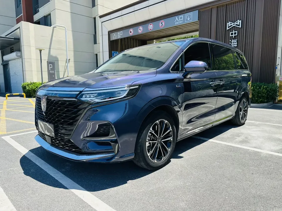 Roewe iMAX8 Roewe iMAX8 2021 400TGI Supreme Series Supreme Edition 2022 — photo 1, buy with delivery to Moscow