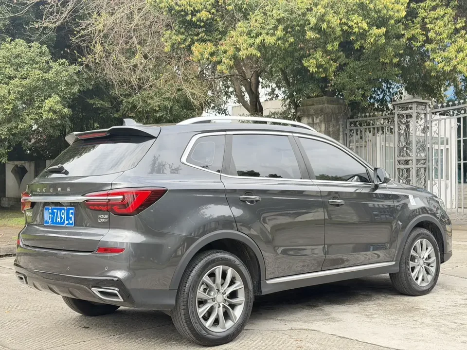 Roewe RX5 Roewe RX5 2023 PLUS 330TGI Automatic Trendsetting Smart Edition 2024 — thumbnail 5