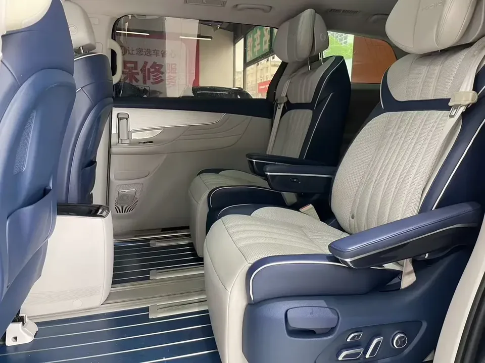 Roewe iMAX8 Roewe iMAX8 2022 400TGI Premium Edition 2022 — thumbnail 3