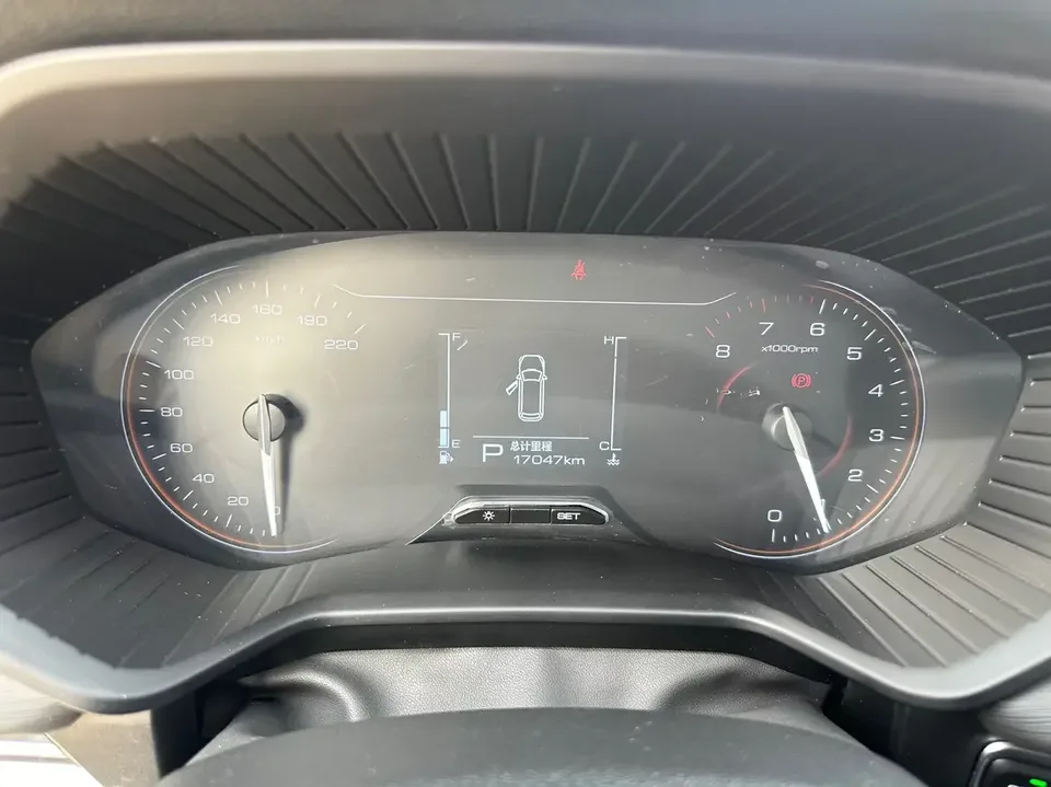Wuling Jiachen Wuling Jiachen 2022 1.5T CVT Smart Luxury 2024 — thumbnail 3