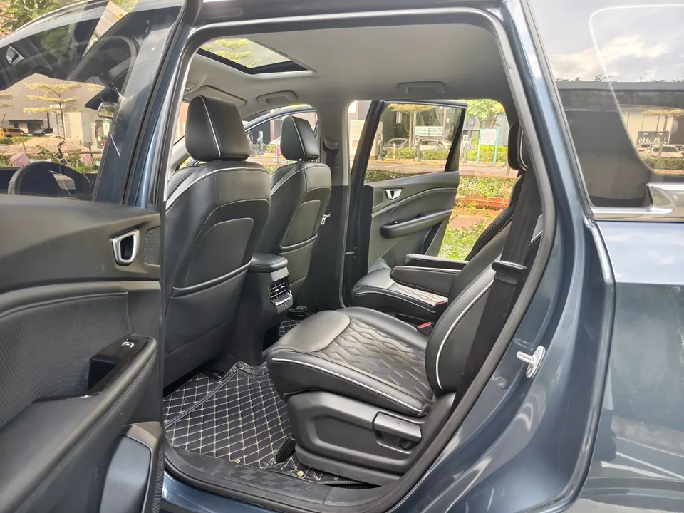 Wuling Jiachen Wuling Jiachen 2022 1.5T CVT Premium Flagship Model 2023 — thumbnail 4