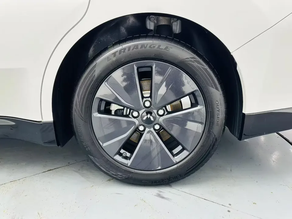 Wuling Starlight PHEV Wuling Starlight PHEV 2024 Co-creation Edition 150 Standard 2024 — thumbnail 3