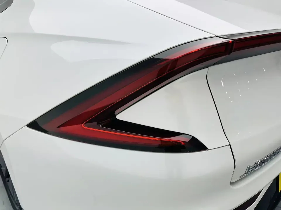 Wuling Starlight PHEV Wuling Starlight PHEV 2024 Co-creation Edition 150 Standard 2024 — thumbnail 4