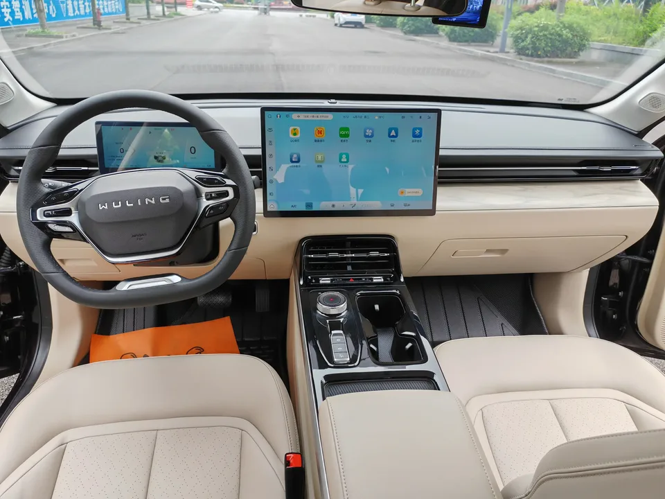 Wuling Starlight PHEV Wuling Starlight PHEV 2023 150 Advanced Version 2024 — миниатюра 3