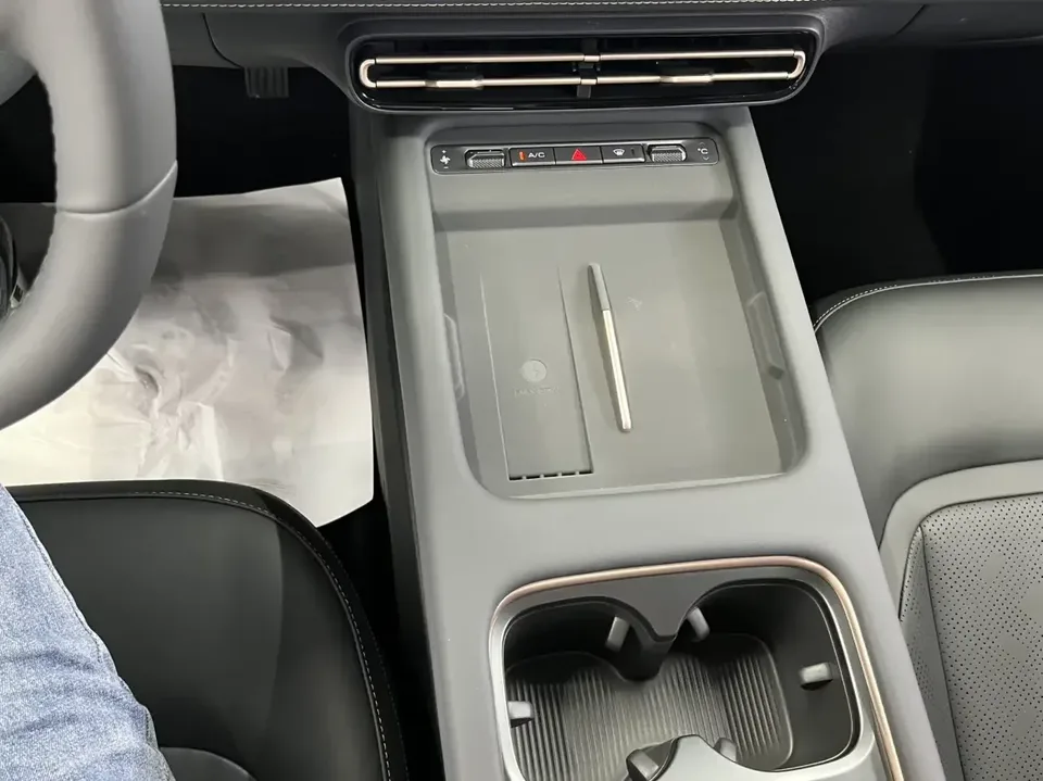 Wuling Starlight PHEV Wuling Starlight PHEV 2025 150km Intelligent Advanced 2026 — thumbnail 3