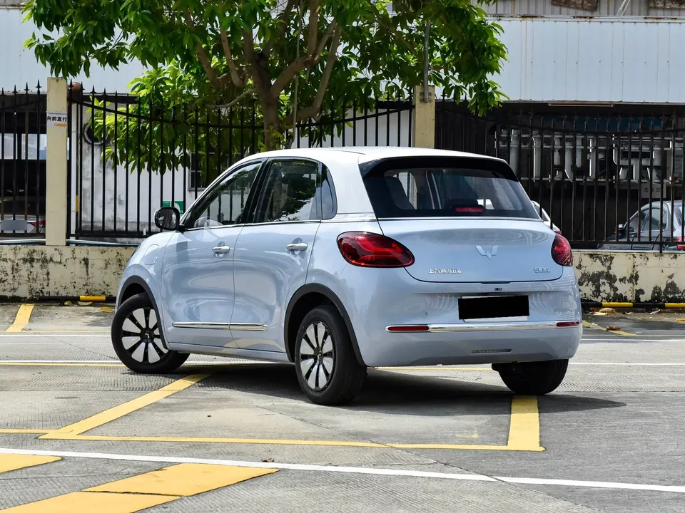 Wuling Bingo Wuling Bingo 2023 410KM Lingxi Premium Edition 2026 — thumbnail 4