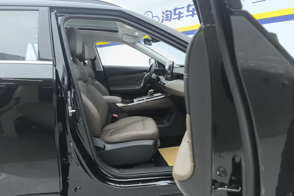 GAC Trumpchi GS4 Trumpchi GS4 2024 MAX 1.5TGDI Ultimate Edition 2024 — thumbnail 5