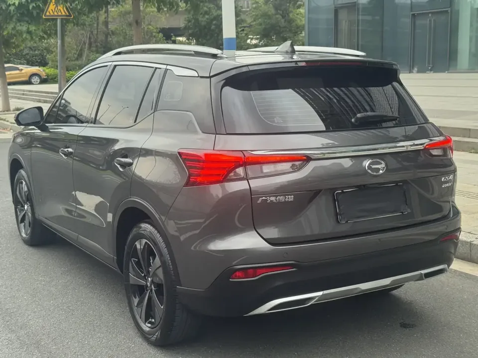 GAC Trumpchi GS4 Trumpchi GS4 2023 270T Automatic Intelligent Technology Edition 2023 — миниатюра 2