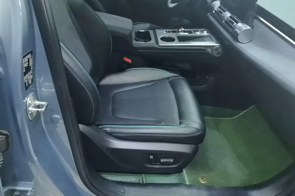 GAC Trumpchi Empow shadowcool 2022 Hybrid 2.0ATK Gemini Pro Edition 2023 — thumbnail 3