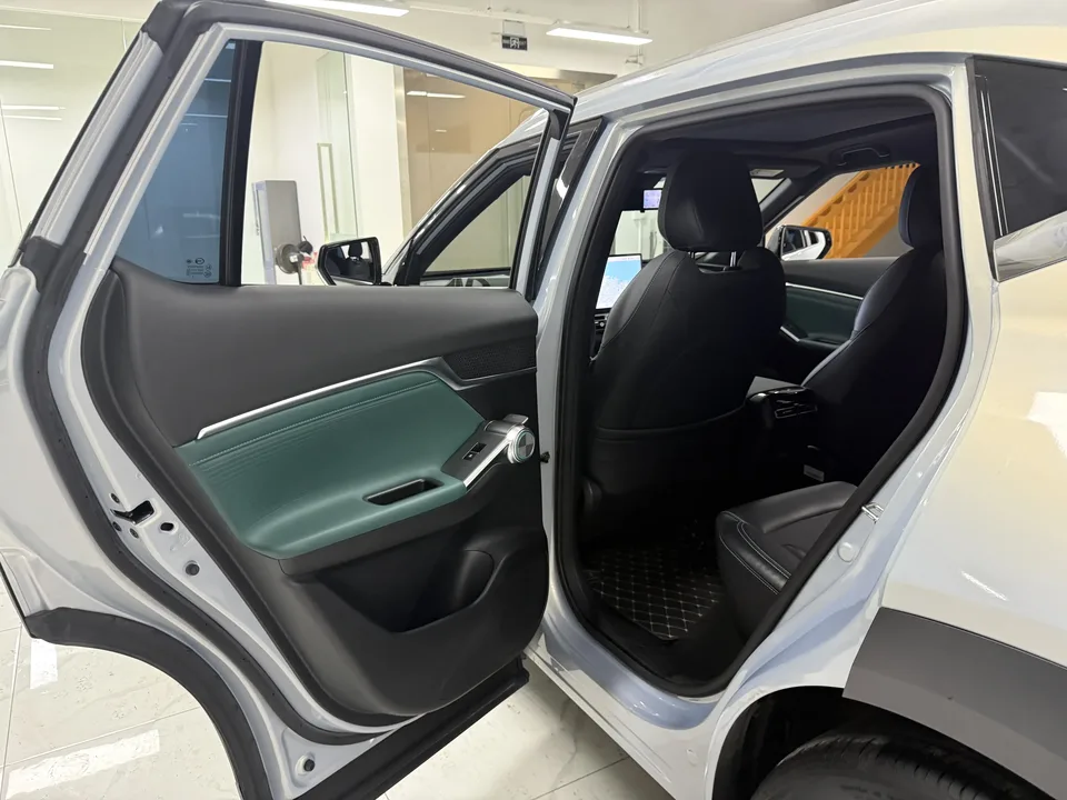 GAC Trumpchi Empow shadowcool 2022 1.5T Supernova Pro Edition 2023 — thumbnail 5