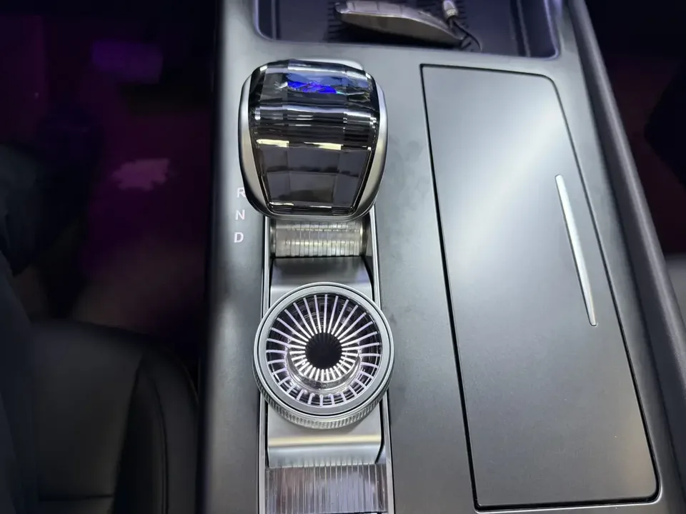 BAIC Beijing Off-road BJ30 Beijing Off-road BJ30 2024 1.5T DCT 2WD Light Wild Pro Edition 2025 — thumbnail 3