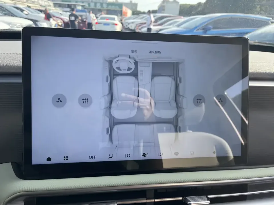 BAIC Beijing Off-road BJ30 Beijing Off-road BJ30 2024 1.5T DHT 4WD Magic Core Electric Drive Advanced Edition 2024 — thumbnail 3