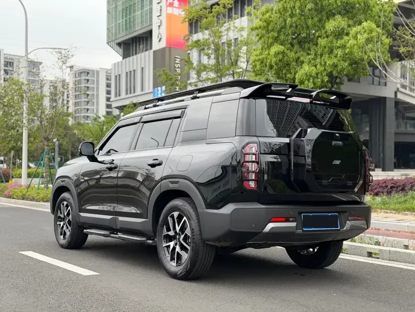 BAIC Beijing Off-road BJ30 Beijing Off-road BJ30 2024 1.5T DCT 2WD Light Wild Pro Edition 2025 — миниатюра 2