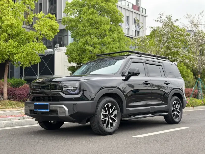 BAIC Beijing Off-road BJ30 Beijing Off-road BJ30 2024 1.5T DCT 2WD Light Wild Pro Edition 2025 — фото 1, купить с доставкой в Москву