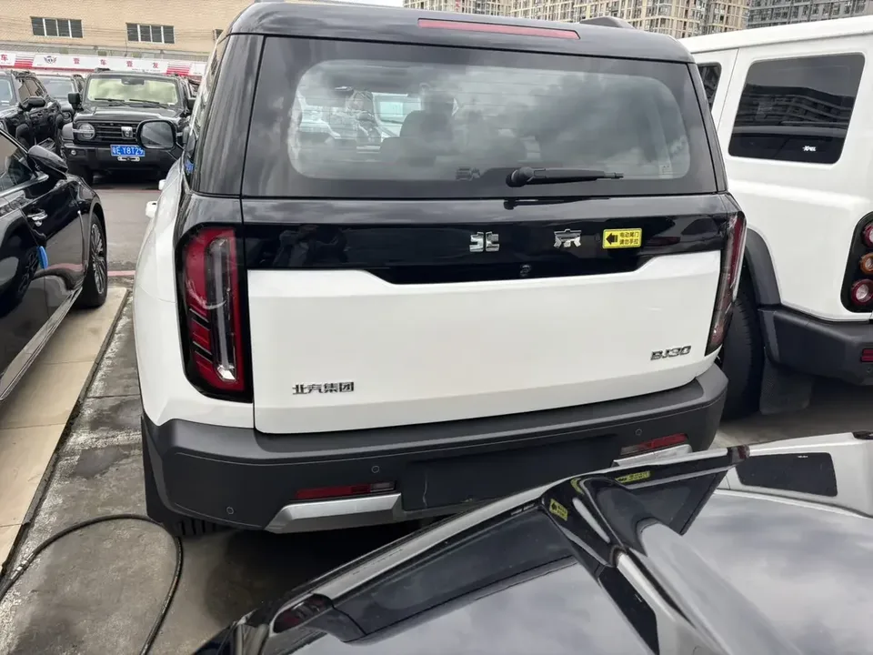 BAIC Beijing Off-road BJ30 Beijing Off-road BJ30 2024 1.5T DCT 2WD Light Wild Pro Edition 2025 — thumbnail 2