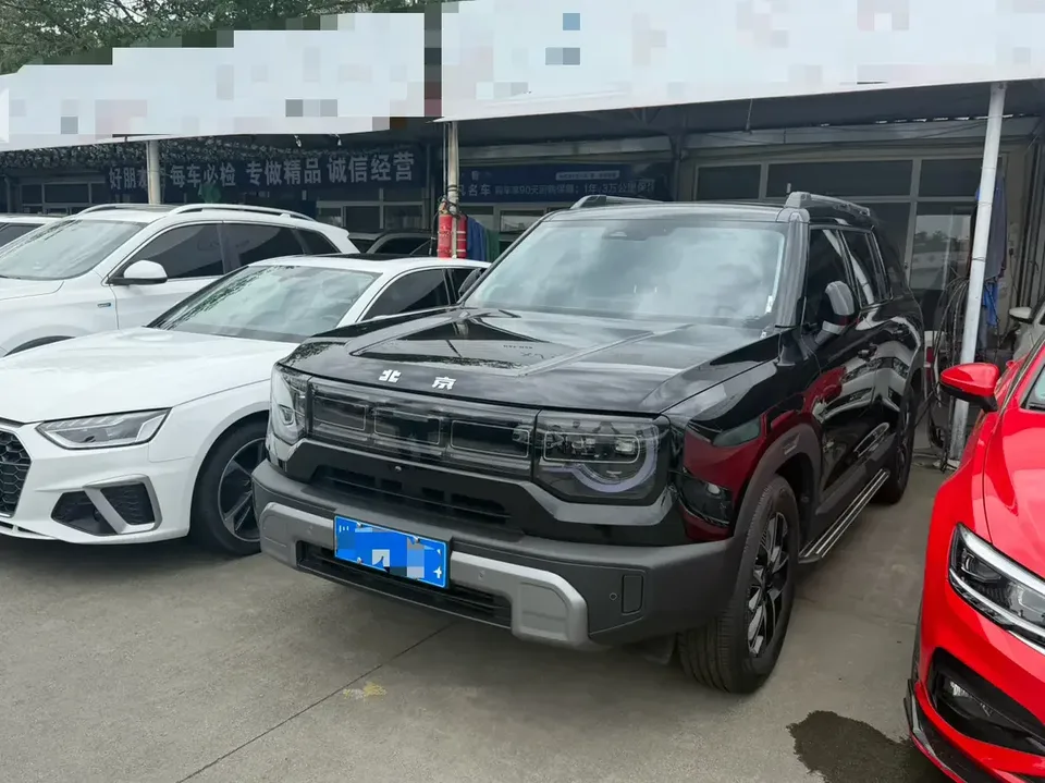BAIC Beijing Off-road BJ30 Beijing Off-road BJ30 2024 1.5T DCT 2WD Light Wild Max Edition 2025 — photo 1, buy with delivery to Moscow