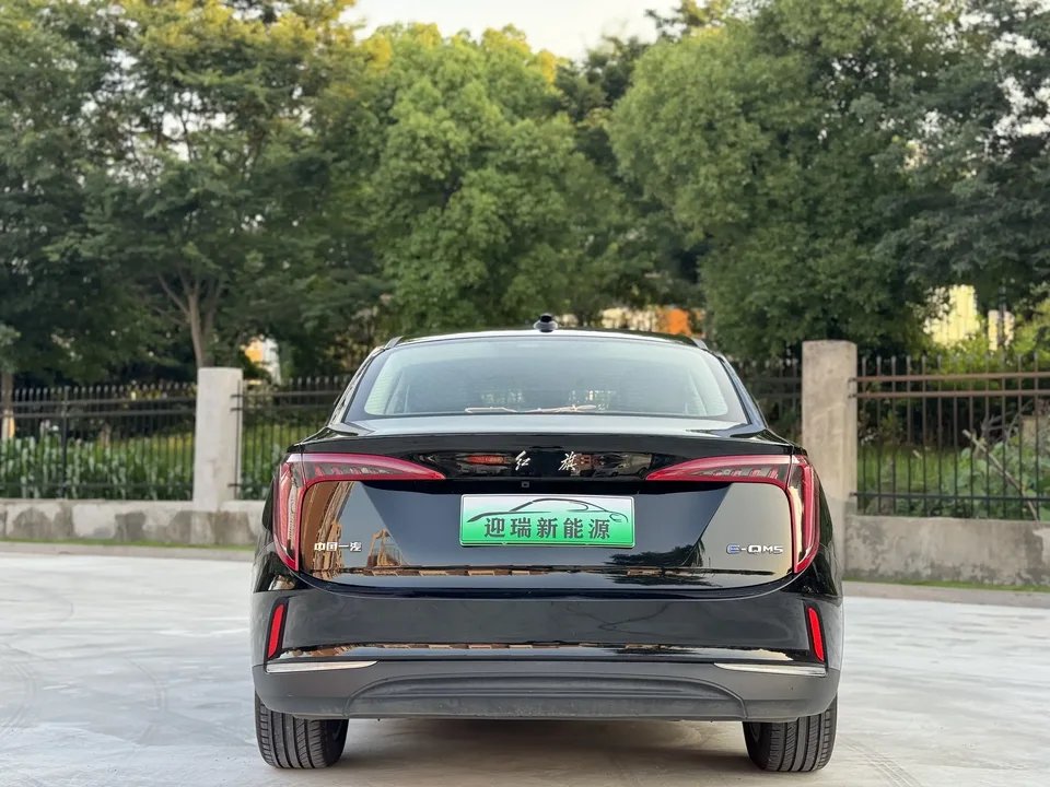 Hongqi E-QM5 Hongqi E-QM5 2022 Charging 431km LeXiang Edition 5-seater 2023 — thumbnail 2