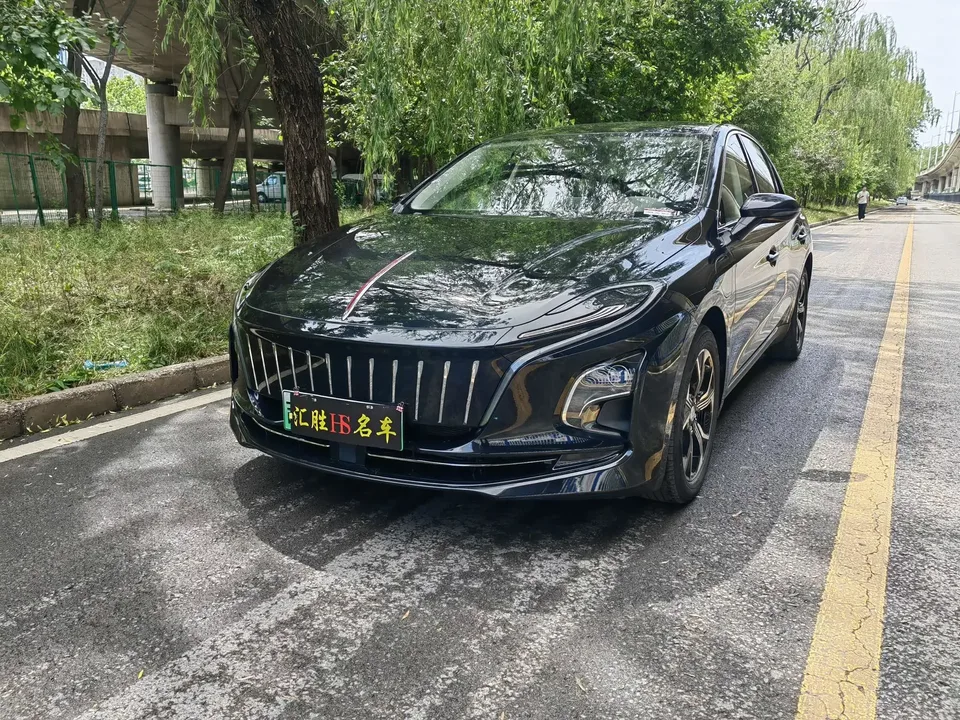 Hongqi E-QM5 Hongqi E-QM5 2023 Basic travel version 2023 — photo 1, buy with delivery to Moscow