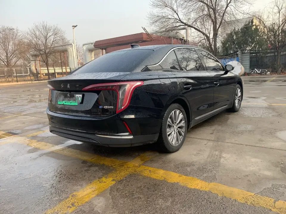 Hongqi E-QM5 Hongqi E-QM5 2024 500km travel version 100kW 2025 — thumbnail 3