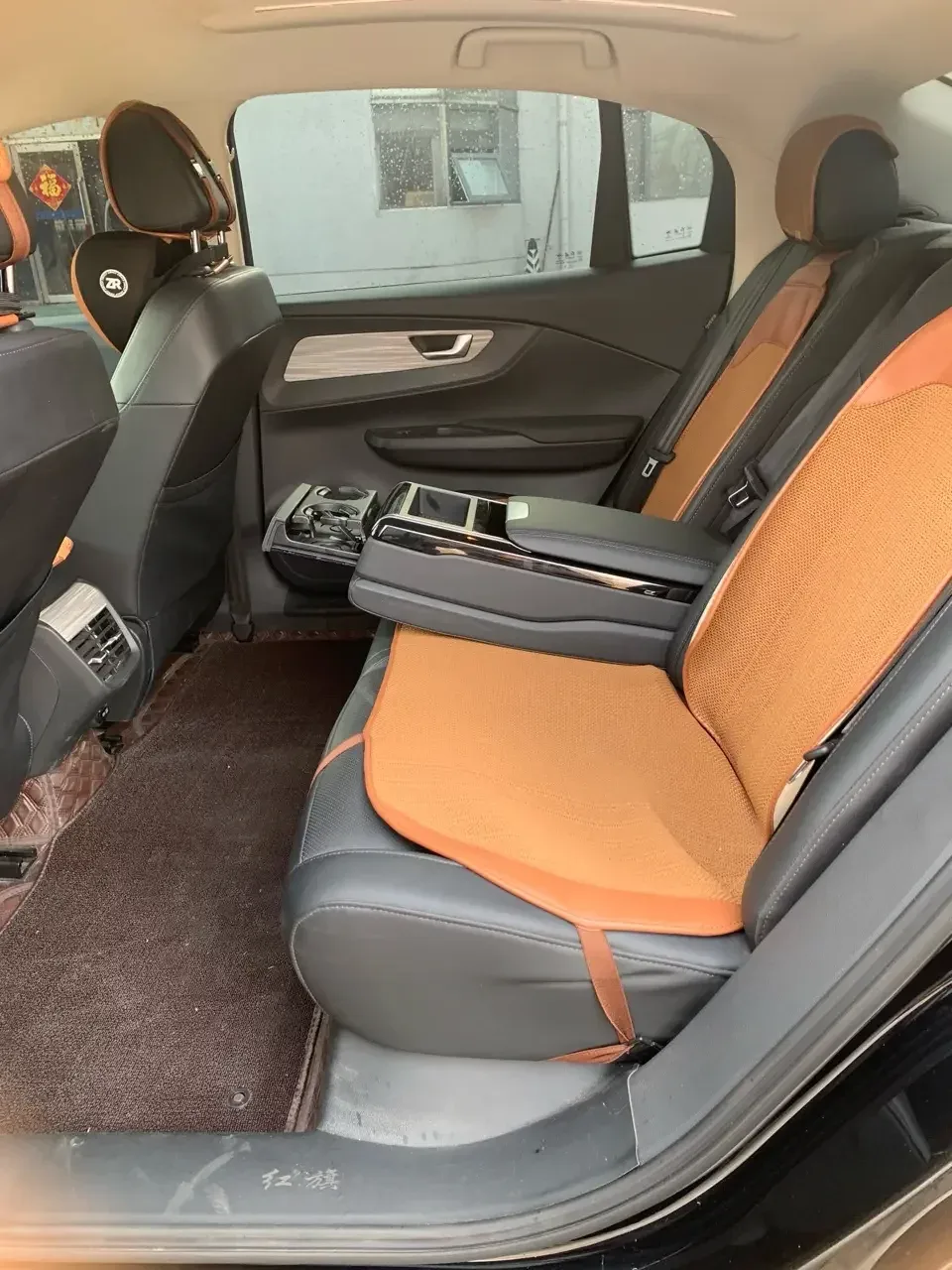 Hongqi E-QM5 Hongqi E-QM5 2024 500km travel version 100kW 2025 — thumbnail 5