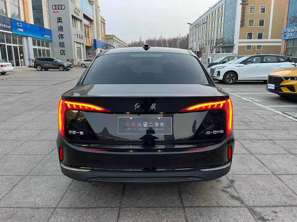 Hongqi E-QM5 Hongqi E-QM5 2022 Charging 431km LeXiang Edition 5-seater 2024 — thumbnail 2