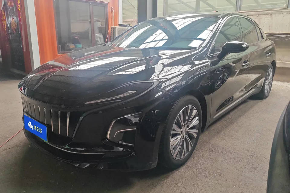 Hongqi E-QM5 Hongqi E-QM5 2022 Charging 431km LeXiang Edition 5-seater 2024 — photo 1, buy with delivery to Moscow