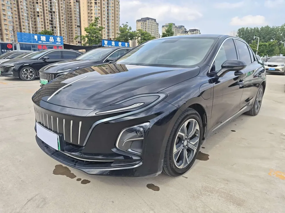 Hongqi E-QM5 Hongqi E-QM5 2023 Basic travel version 2024 — photo 1, buy with delivery to Moscow