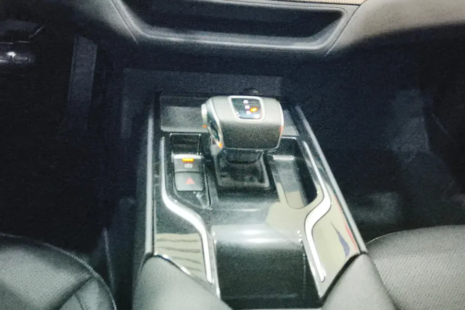Hongqi E-QM5 Hongqi E-QM5 2024 450km travel version 100kW 2024 — thumbnail 4