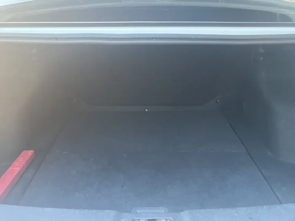 Hongqi E-QM5 Hongqi E-QM5 2022 Charging 431km LeXiang Edition 5-seater 2022 — thumbnail 4