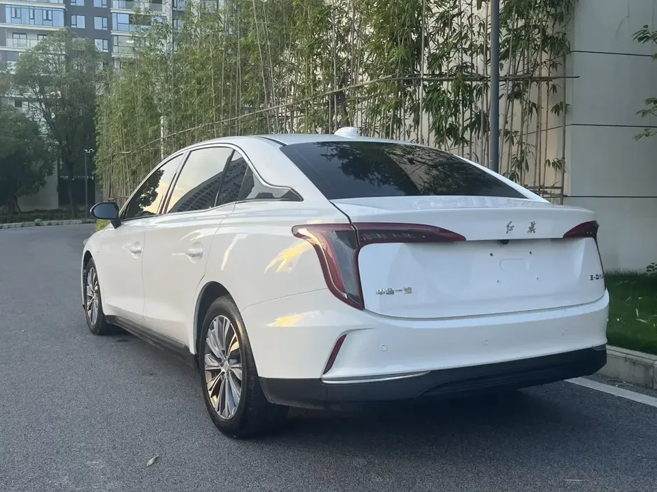 Hongqi E-QM5 Hongqi E-QM5 2022 Charging 431km LeXiang Edition 5-seater 2022 — thumbnail 5
