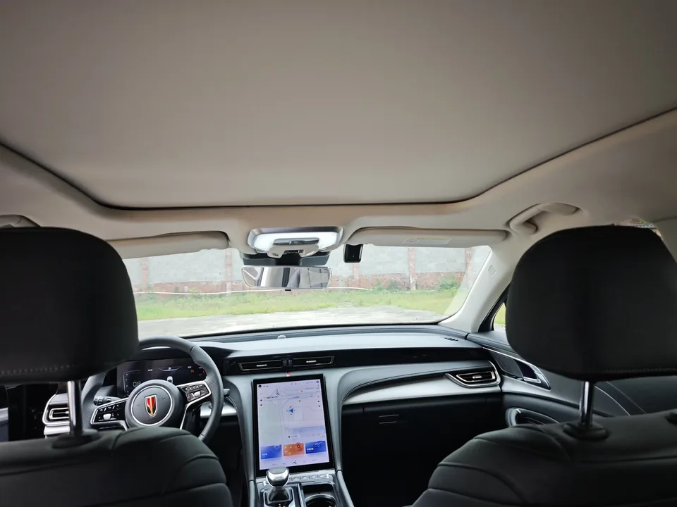 Hongqi H5 Hongqi H5 2023 1.5T DCT Zhilian Qiyue Edition 2023 — миниатюра 4