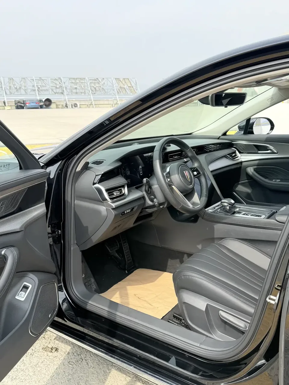 Hongqi H5 Hongqi H5 2024 1.5T DCT Zhilian Qiyue Edition 2024 — thumbnail 4