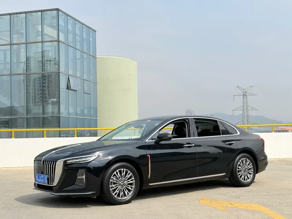 Hongqi H5 Hongqi H5 2024 1.5T DCT Zhilian Qiyue Edition 2024 — photo 1, buy with delivery to Moscow