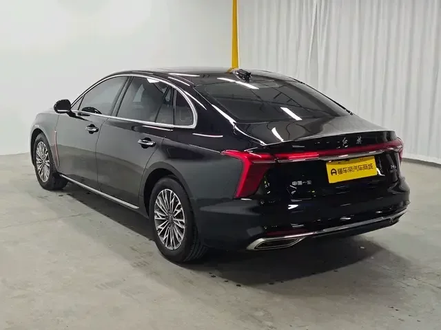Hongqi H5 Hongqi H5 2025 1.5T DCT Flagship Edition 2025 — thumbnail 2