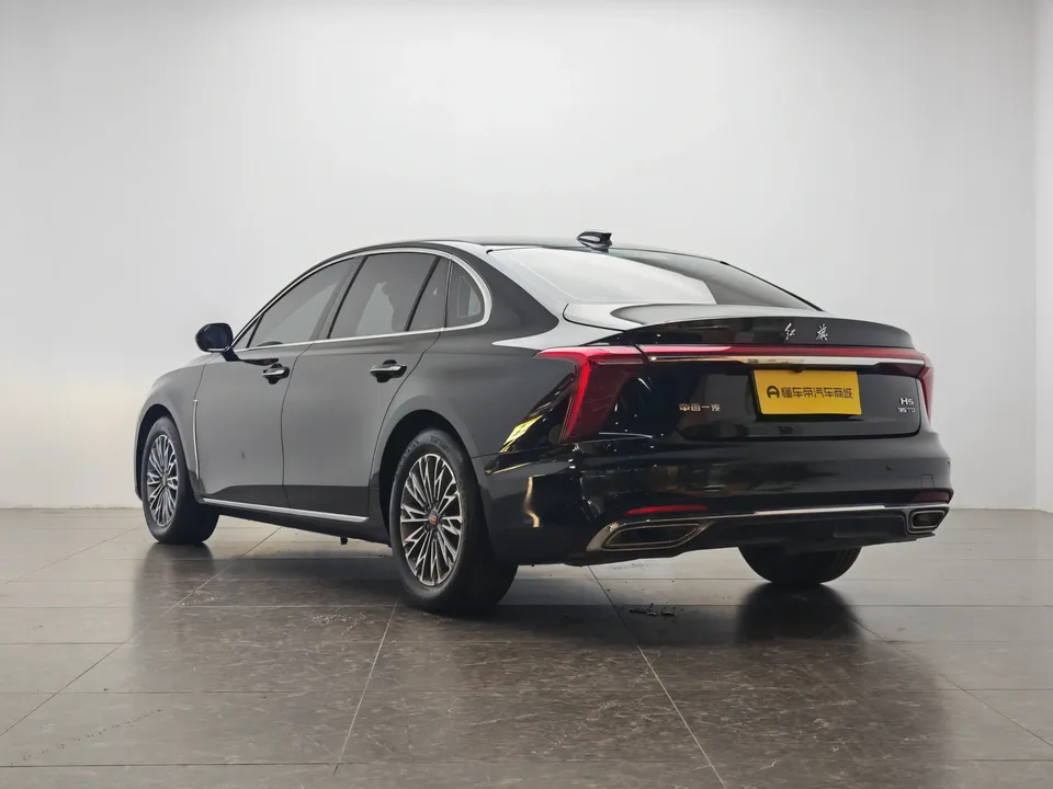 Hongqi H5 Hongqi H5 2024 1.5T DCT Zhilian Qiyun Edition 2024 — thumbnail 2