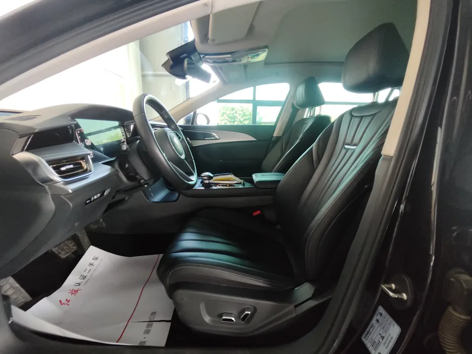 Hongqi H5 Hongqi H5 2024 1.5T DCT Zhilian Qiyun Edition 2024 — thumbnail 3