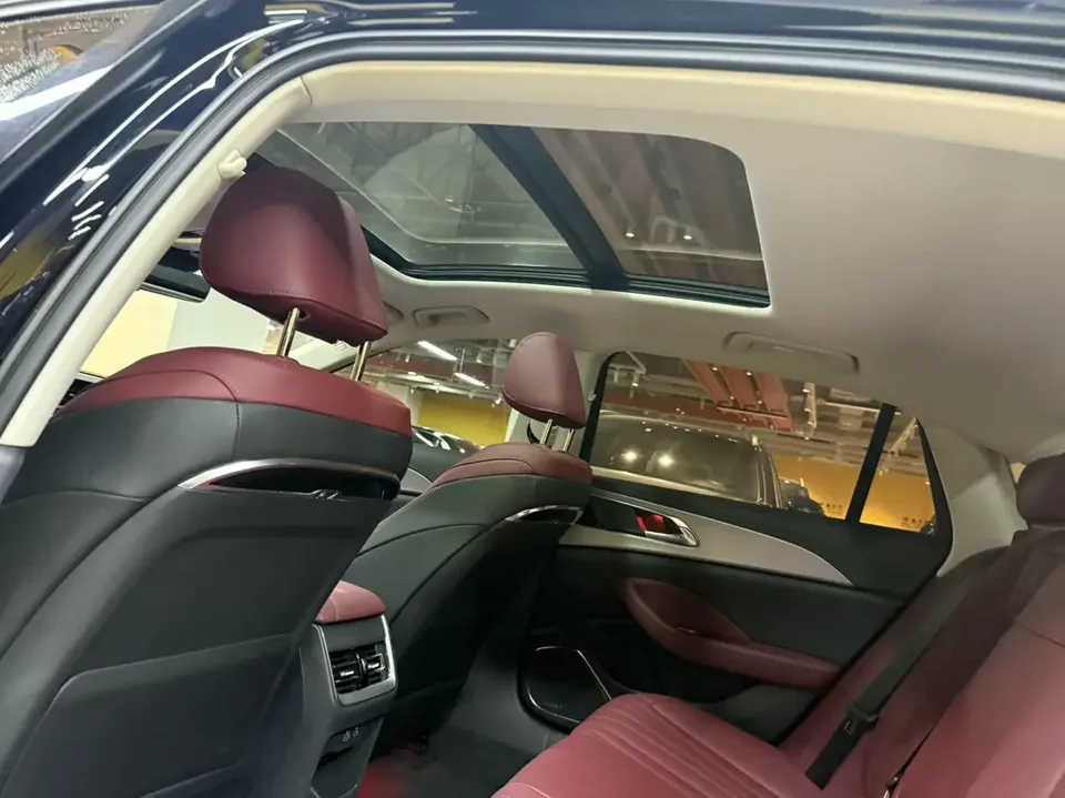 Hongqi H5 Hongqi H5 2023 2.0T Automatic Intelligent Connection Flagship Edition 2022 — thumbnail 5