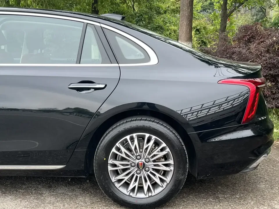 Hongqi H5 Hongqi H5 2024 1.5T DCT Zhilian Qiyue Edition 2024 — thumbnail 3