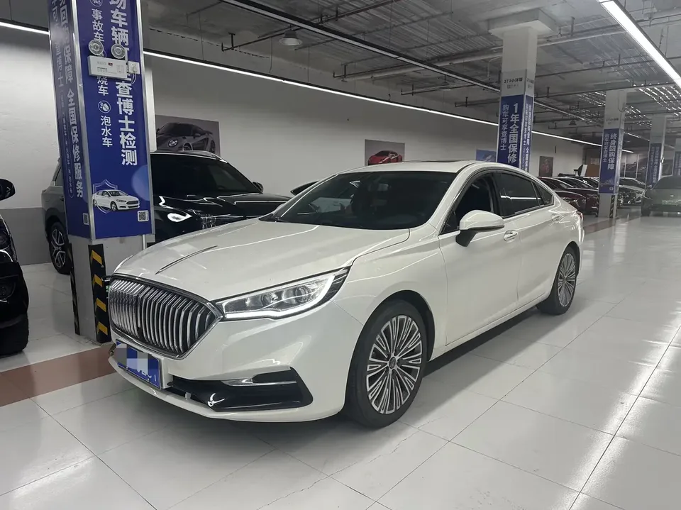 Hongqi H5 classic Hongqi H5 classic 2022 1.5T DCT Flagship Edition 2022 — photo 1, buy with delivery to Moscow