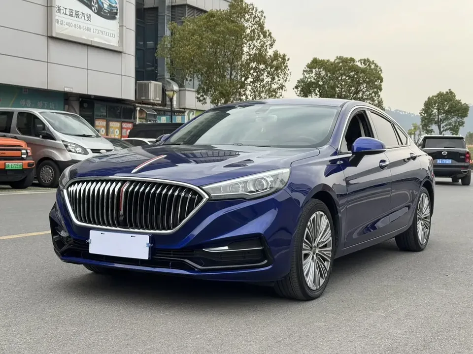 Hongqi H5 classic Hongqi H5 classic 2022 1.5T DCT Flagship Edition 2022 — photo 1, buy with delivery to Moscow