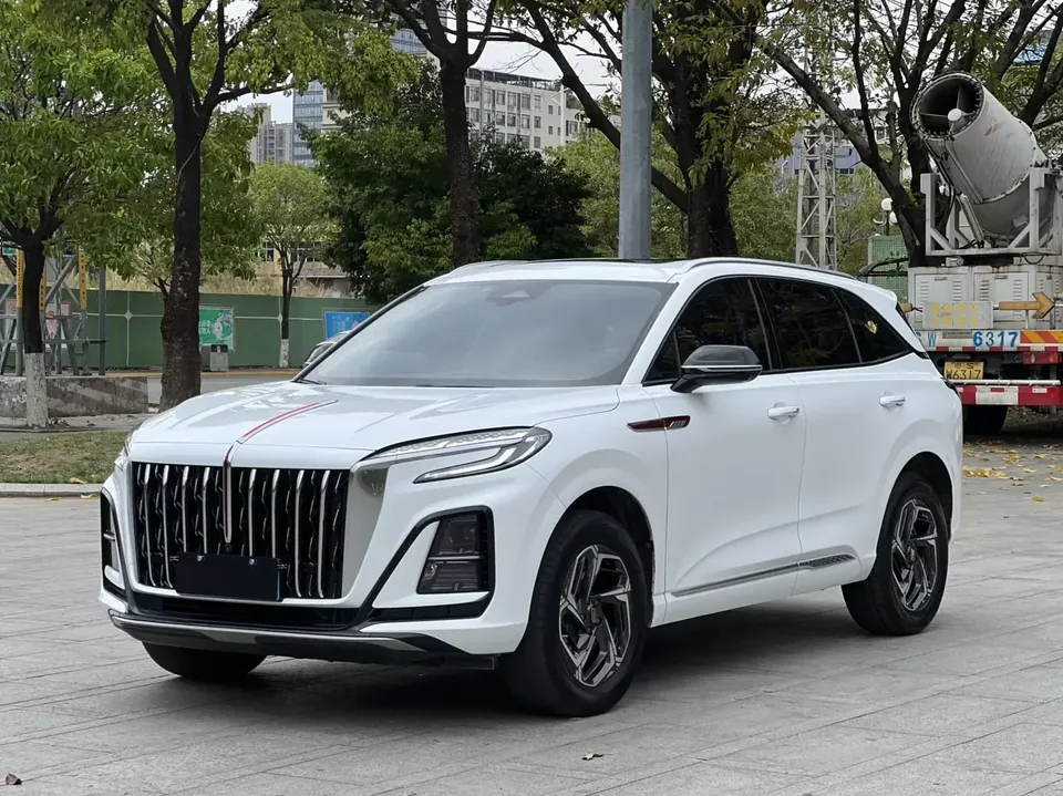 Hongqi HS3 Hongqi HS3 2023 1.5T Shanwei Edition 2024 — photo 1, buy with delivery to Moscow