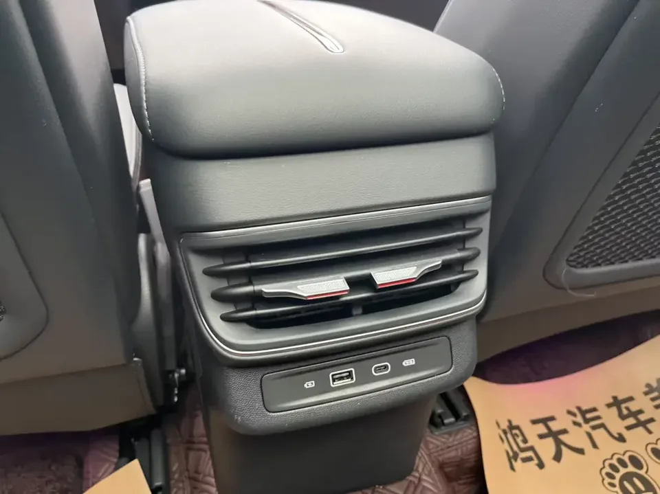 Hongqi HS3 Hongqi HS3 2024 1.5T Shanwei Edition 2024 — thumbnail 4