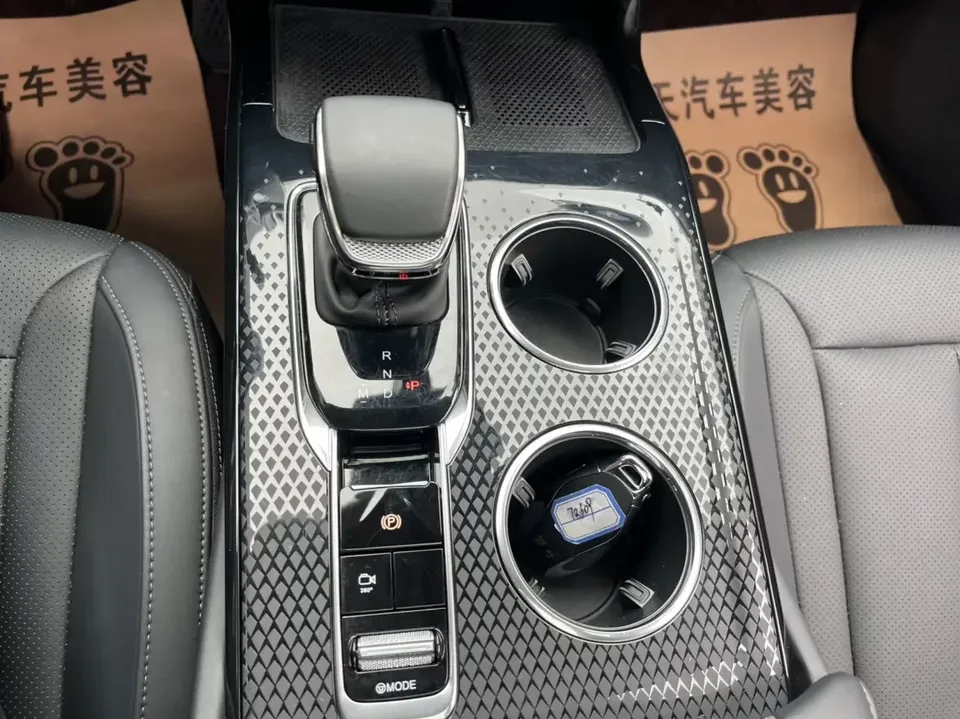 Hongqi HS3 Hongqi HS3 2024 1.5T Shanwei Edition 2024 — thumbnail 5