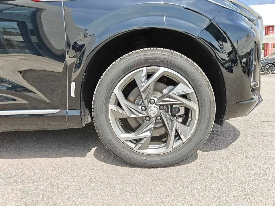 Hongqi HS3 PHEV Hongqi HS3 PHEV 2024 115km Jinwei version 2024 — thumbnail 2