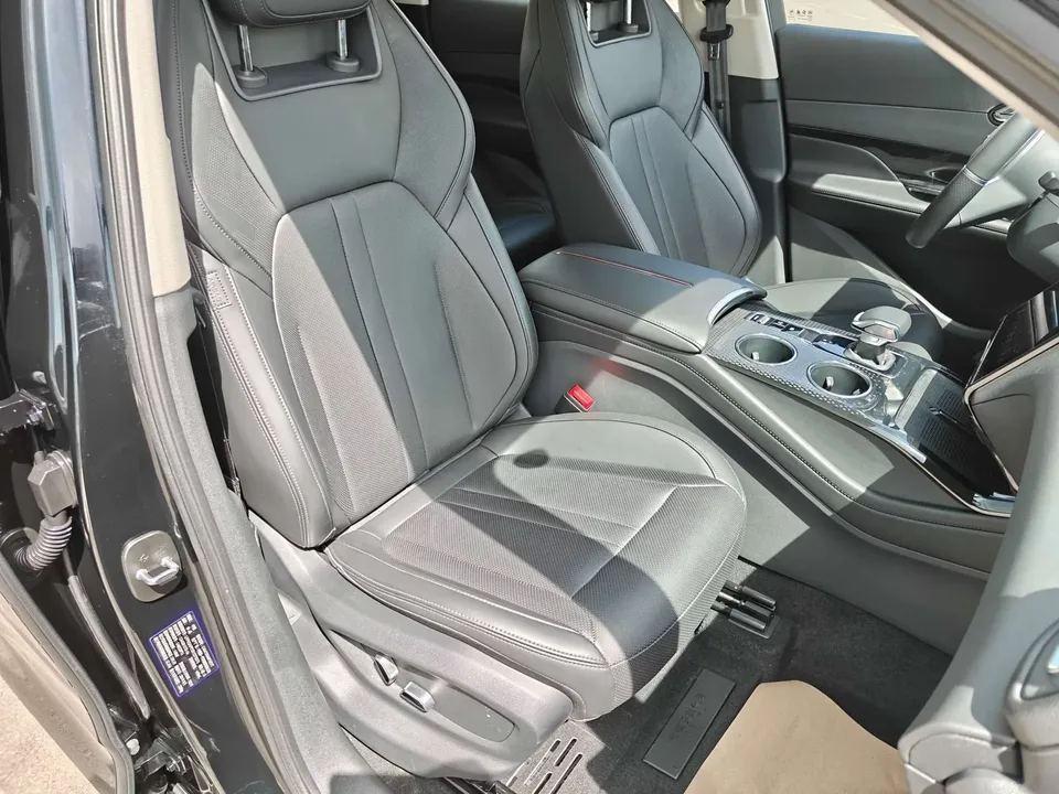 Hongqi HS3 PHEV Hongqi HS3 PHEV 2024 115km Jinwei version 2024 — thumbnail 5